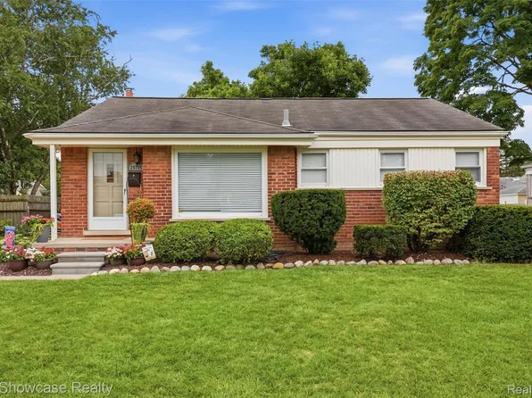 29705 Macintyre St, Livonia, MI 48150
