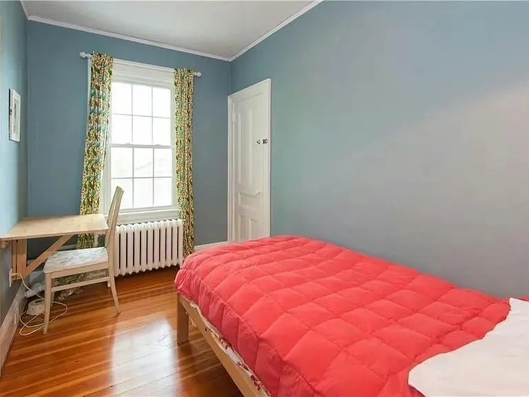 20 Carroll Ave — Photo 17