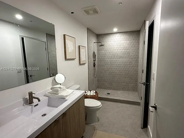 1155 NW 125th St #106 — Photo 7