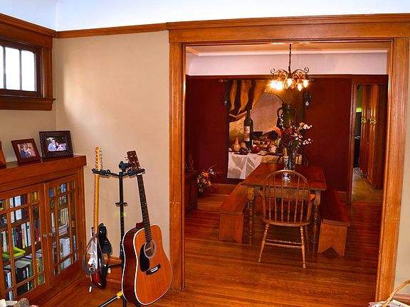 5th image of 108 Olive St