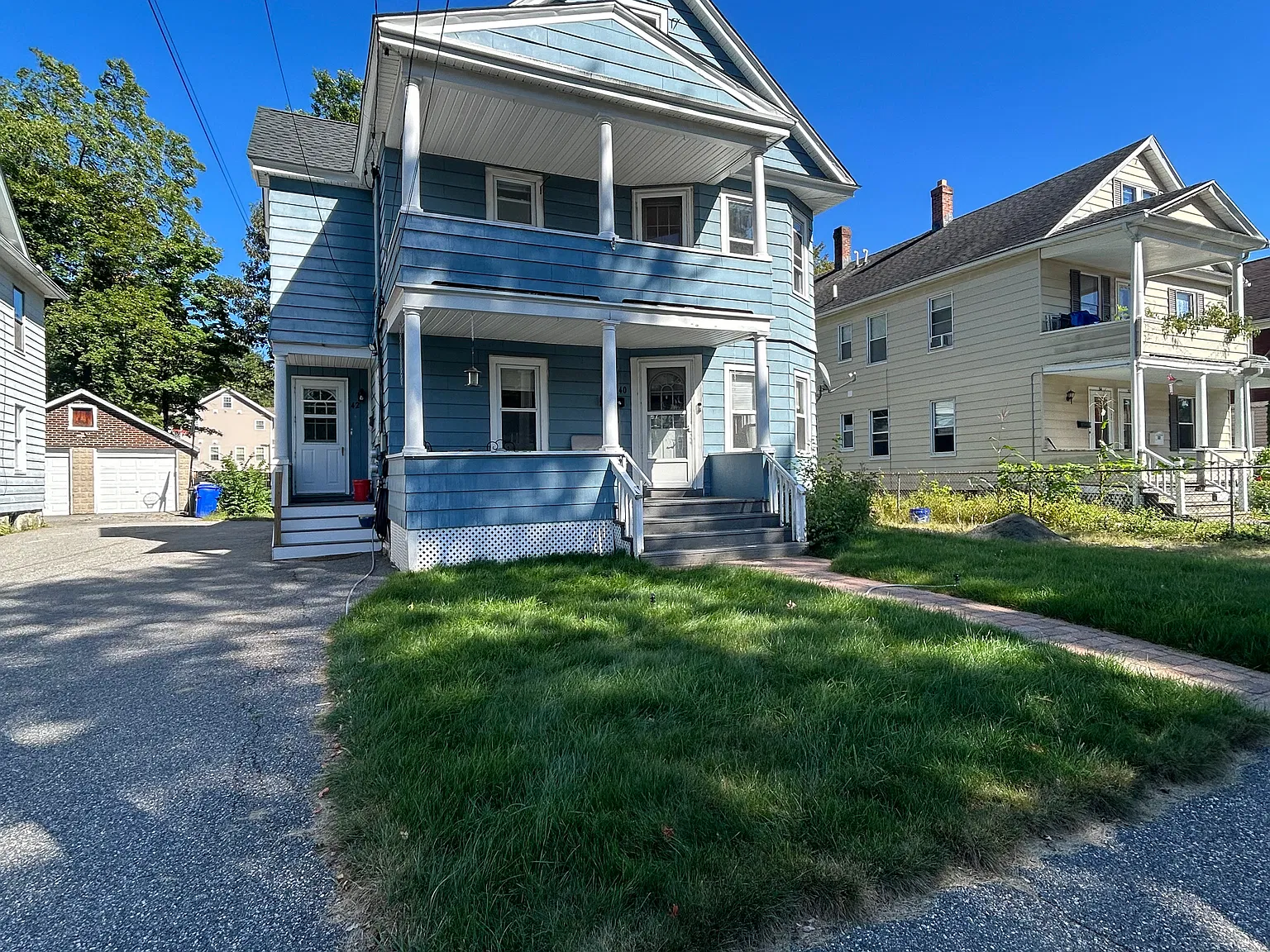 3 bed, $1,800 — Photo 1