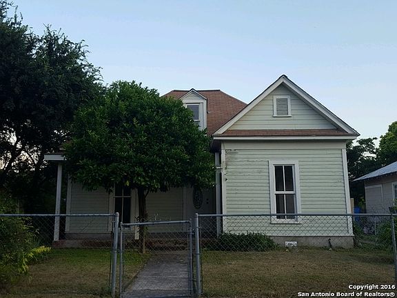 2nd image of 520 Essex St