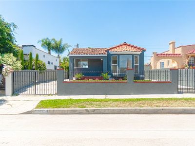 6751 7th Ave, Los Angeles, CA, 90043