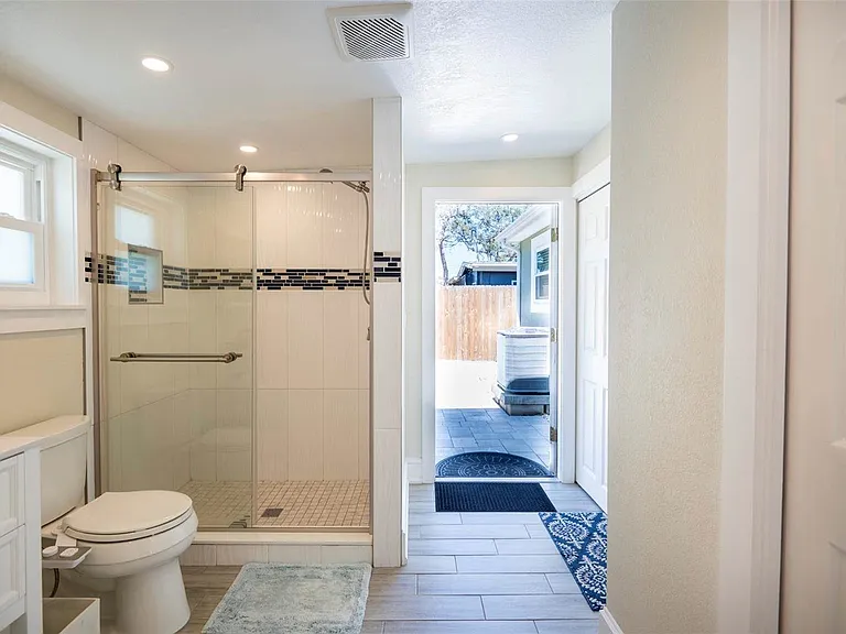 569 Bamboo Dr S — Photo 17