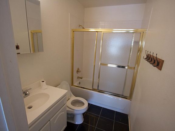 full size bath in master bedroom