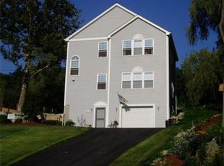 3817 N Main St, Fall River, MA 02720
