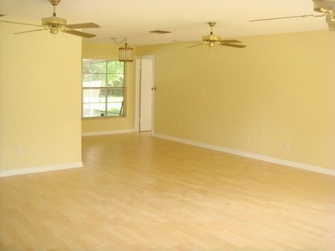 5th image of 8969 Farley St