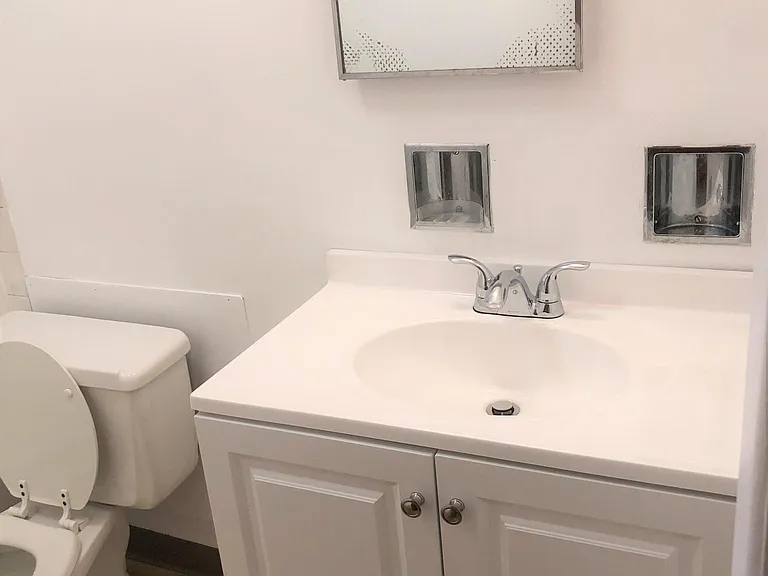 6350 Forward Ave #24 — Photo 12