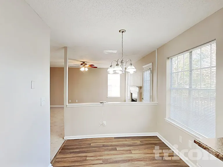 6260 Phillips Lake Way — Photo 5