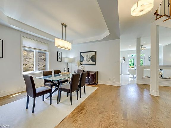 5th image of 2380 Woodcrest Dr