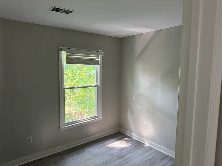 1619 Kirkgate Ln — Photo 15
