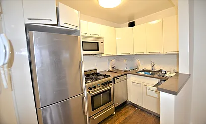 Rented by Manhattan Realty Group