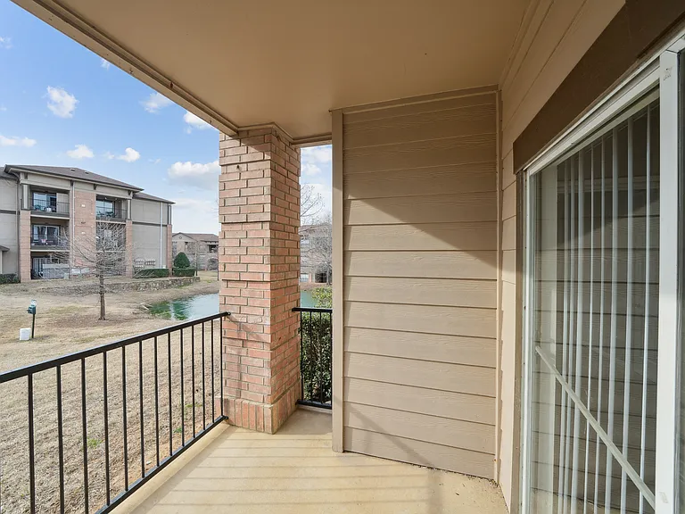 Falcon Lakes — Photo 11
