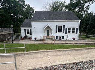 30245 Forest Dr, Burlington, WI