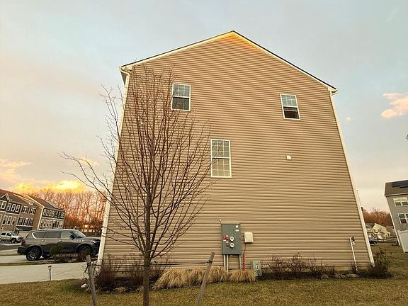 3rd image of 20 Stanton Rd