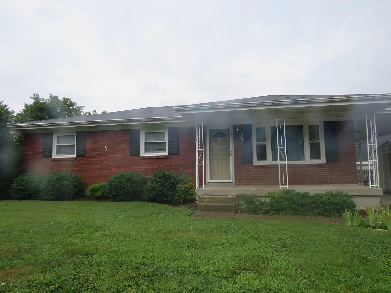 501 Chieftain Dr photo 1