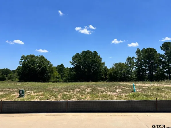 588 Pin Oak, Chandler, TX 75758