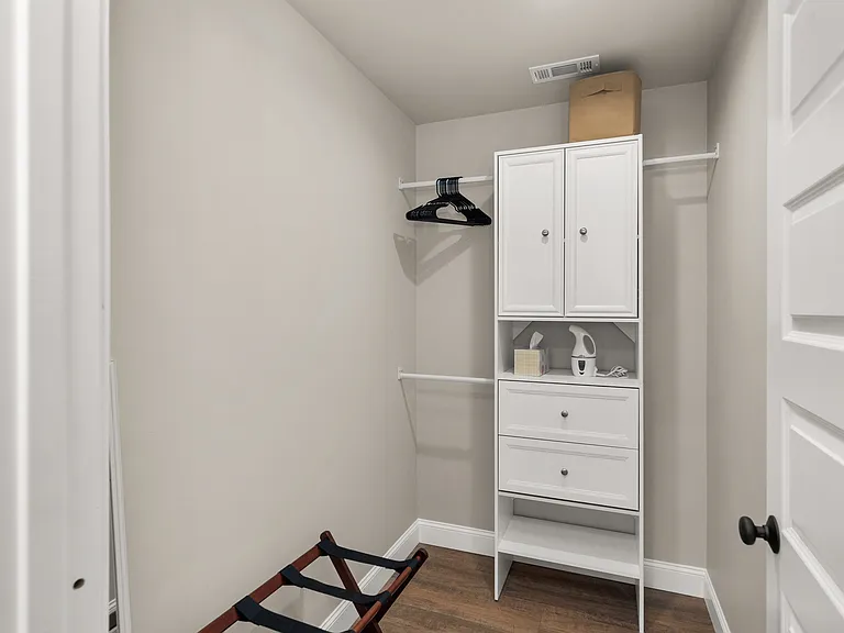 265 E 6th Ave #1 — Photo 14