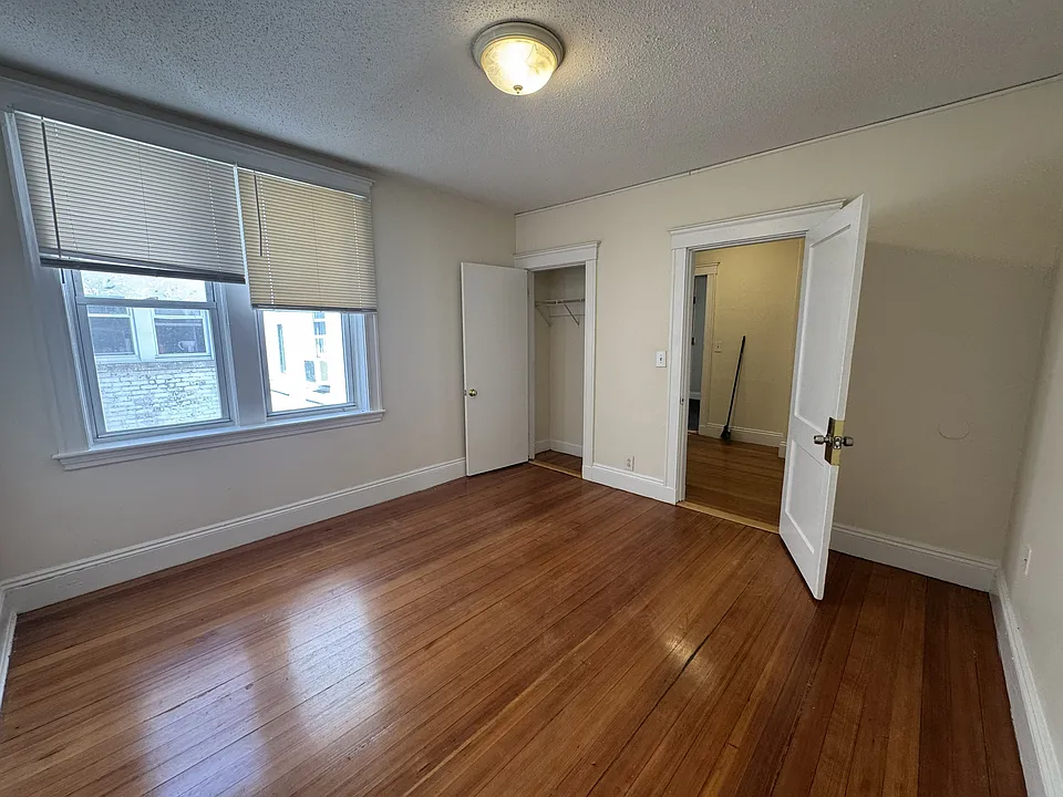 520 Cambridge St #5