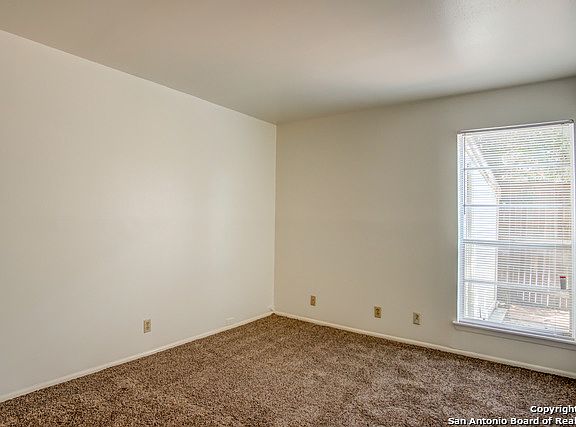 3rd image of 202 Arcadia Pl APT 108