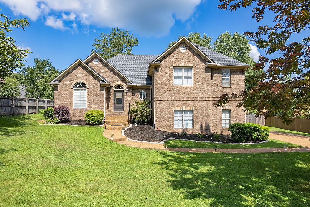 128 Glenwood Dr - Property Image