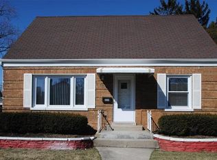 2324 S 20th Ave, Broadview, IL 60155