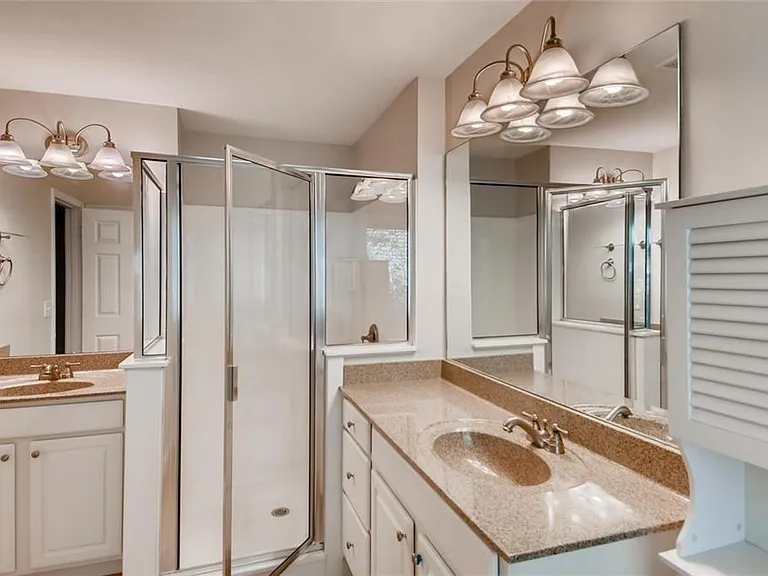 5288 Wellsley Bnd — Photo 7
