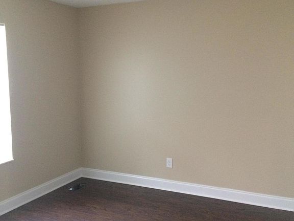 4th image of 3006 Greenway Dr