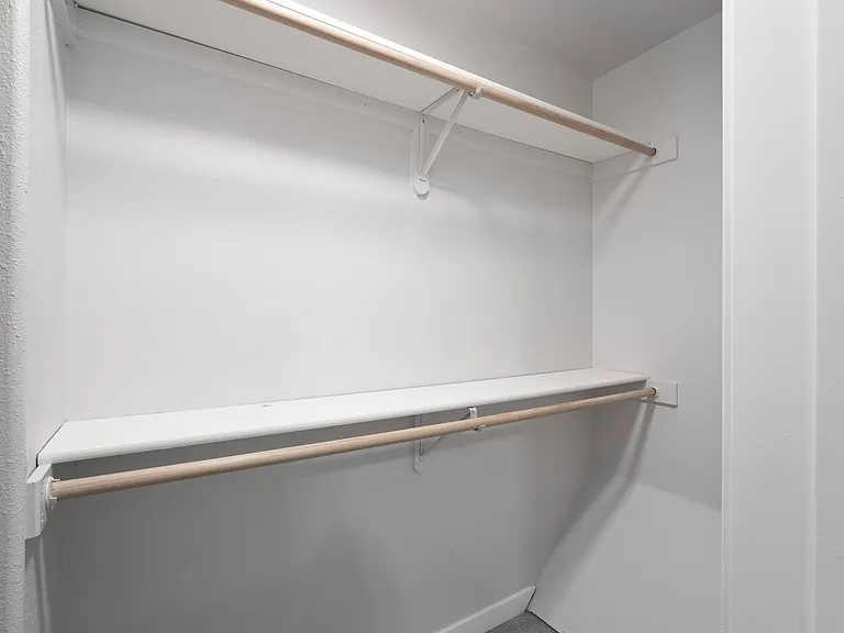 6810 Gold Kings Cir — Photo 11