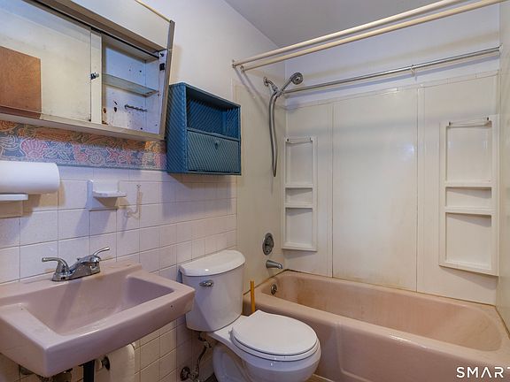 5th image of 607 Millville Avenue #7-4