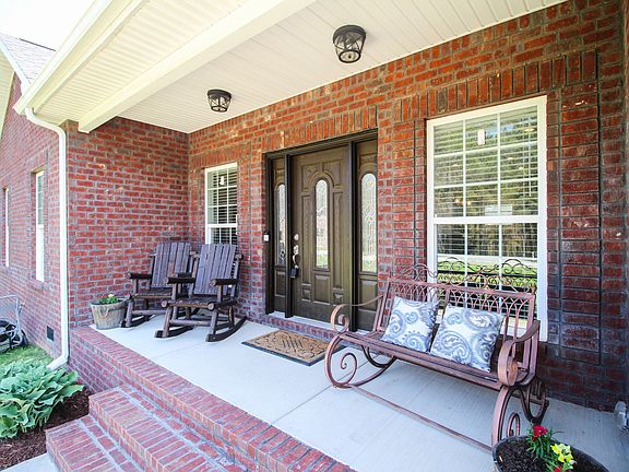 5th image of 165 Morris Pine Ln