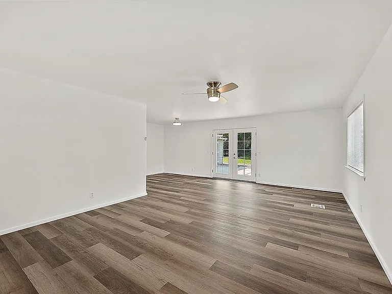 7182 N Van Decar Rd SE — Photo 34