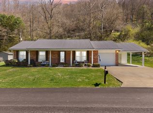 91 Maplewood Vlg, Banner, KY 41603