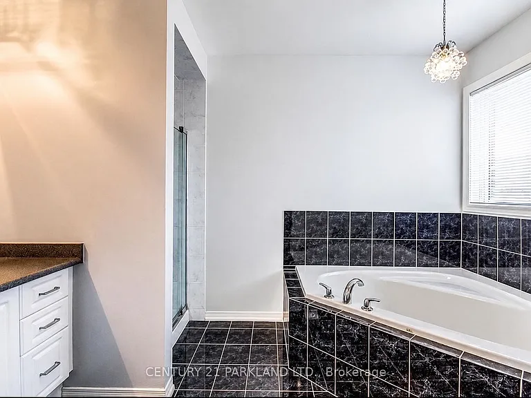 80 Northway Ave — Photo 14
