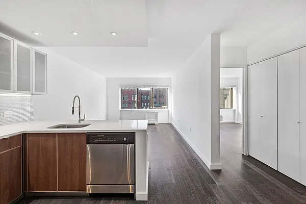 Rented by Greystar | media 5