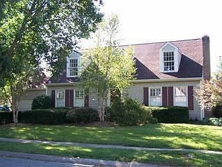 2nd image of 497 Willow Ln