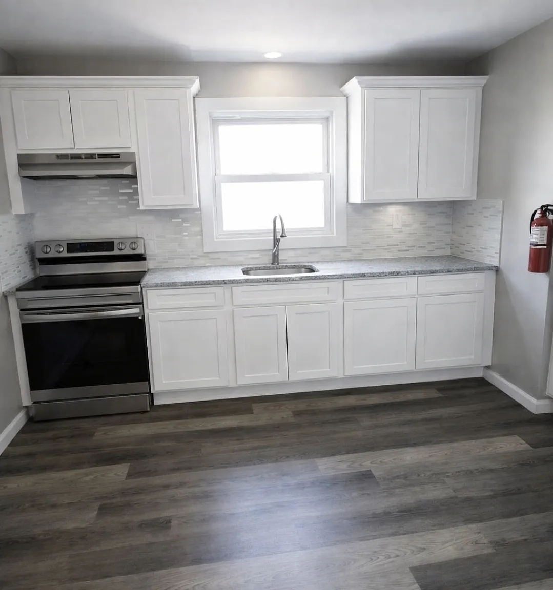 2 bed, 750 sqft, $2,000 — Photo 2