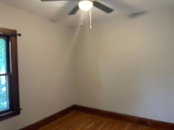 2nd image of 1329 Phelps Ave