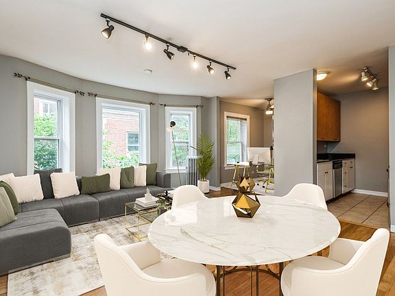 3rd image of 1409 W Farwell Ave #2G