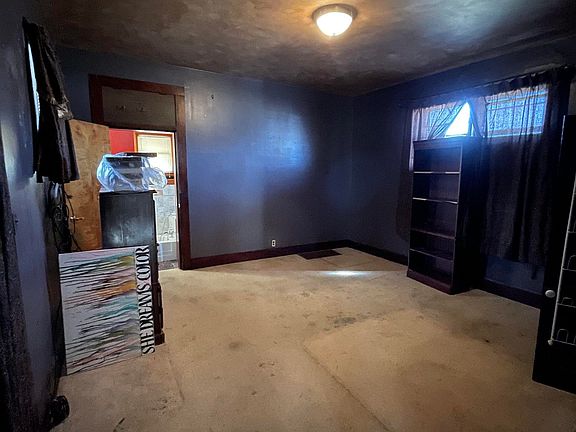 4th image of 1107 N 1st Ave