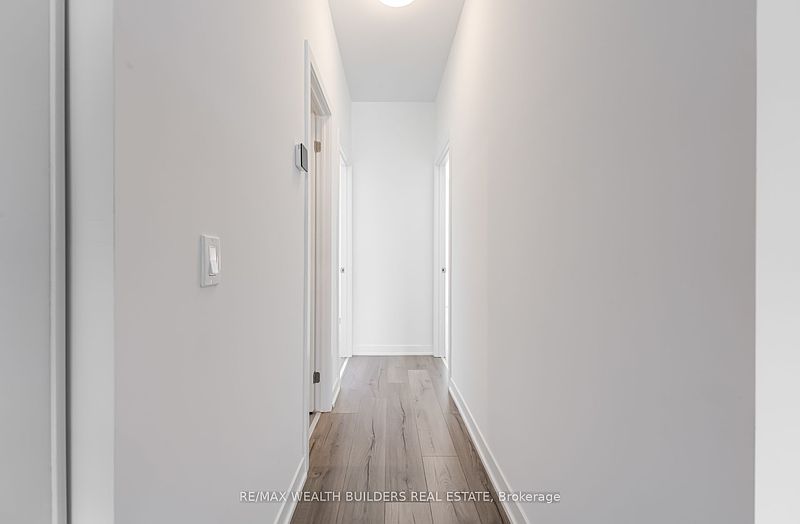 Oakville Townhouse for rent - 2 Bedrooms — photo 17