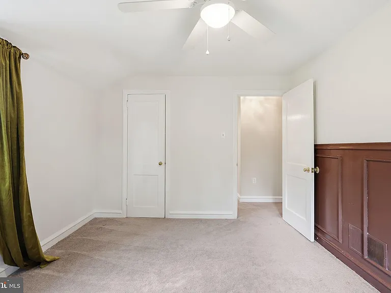 528 S Old Middletown Rd — Photo 25