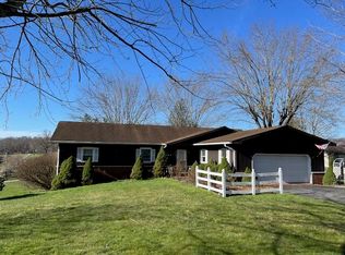 352 Starbuck Rd, Summersville, WV 26651