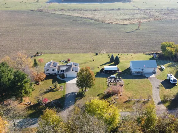 16029 S 33rd St, Vicksburg, MI 49097