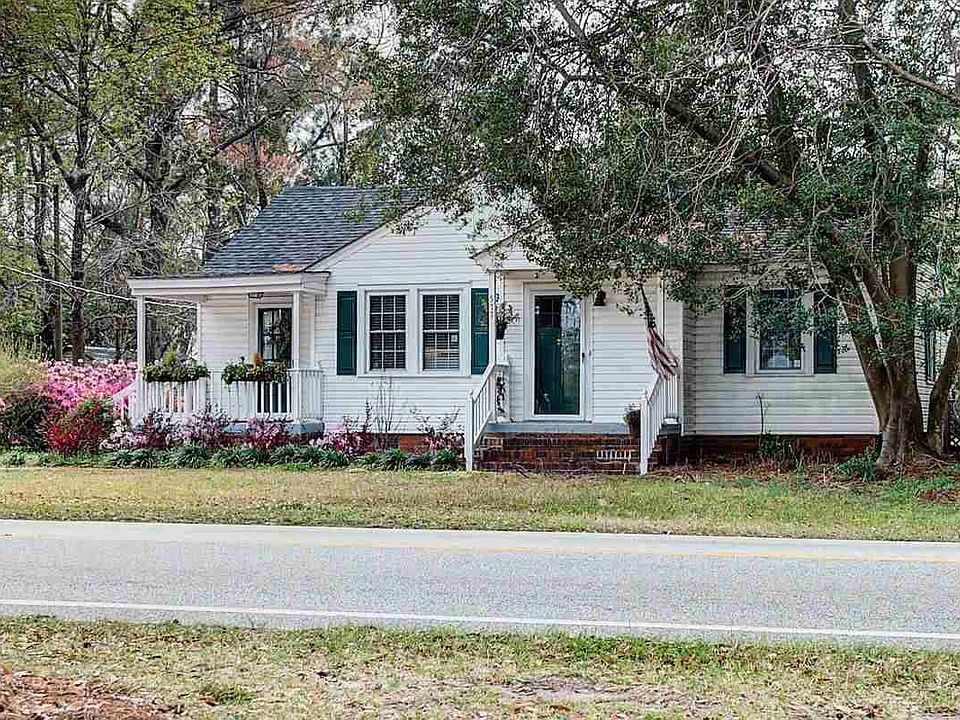 2nd image of 577 Black River Rd