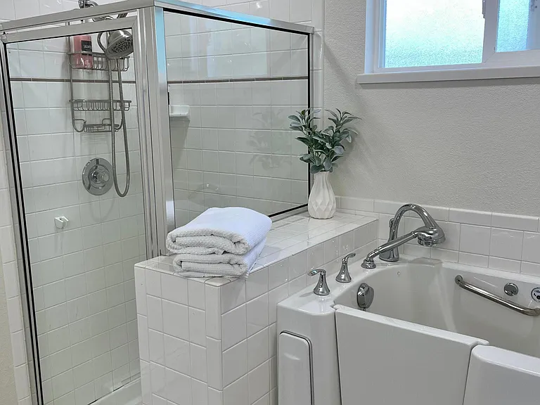 528 Park Ridge Ct — Photo 10