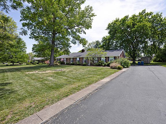 4th image of 2036 Old Lexington Rd