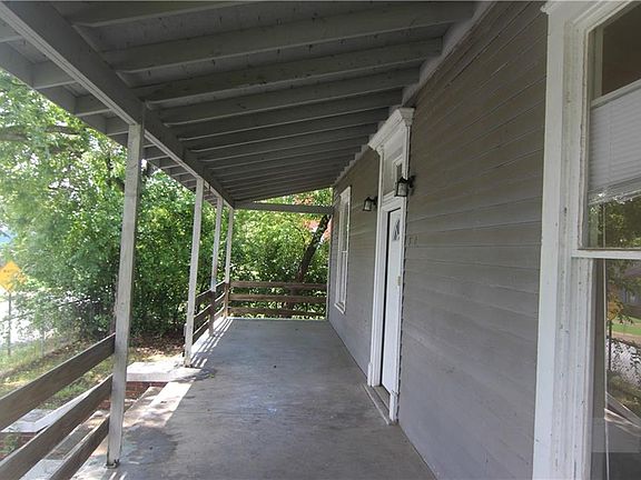 4th image of 800 17th St
