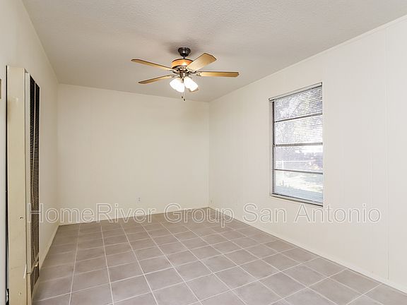 5th image of 3855 Manchester Dr