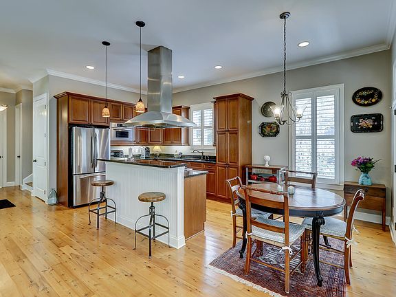 3rd image of 4110 E Amy Ln